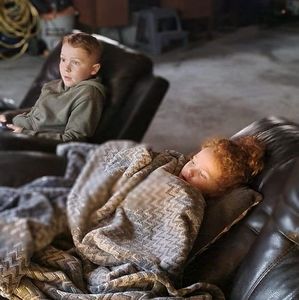 Meet your Posher, Aj